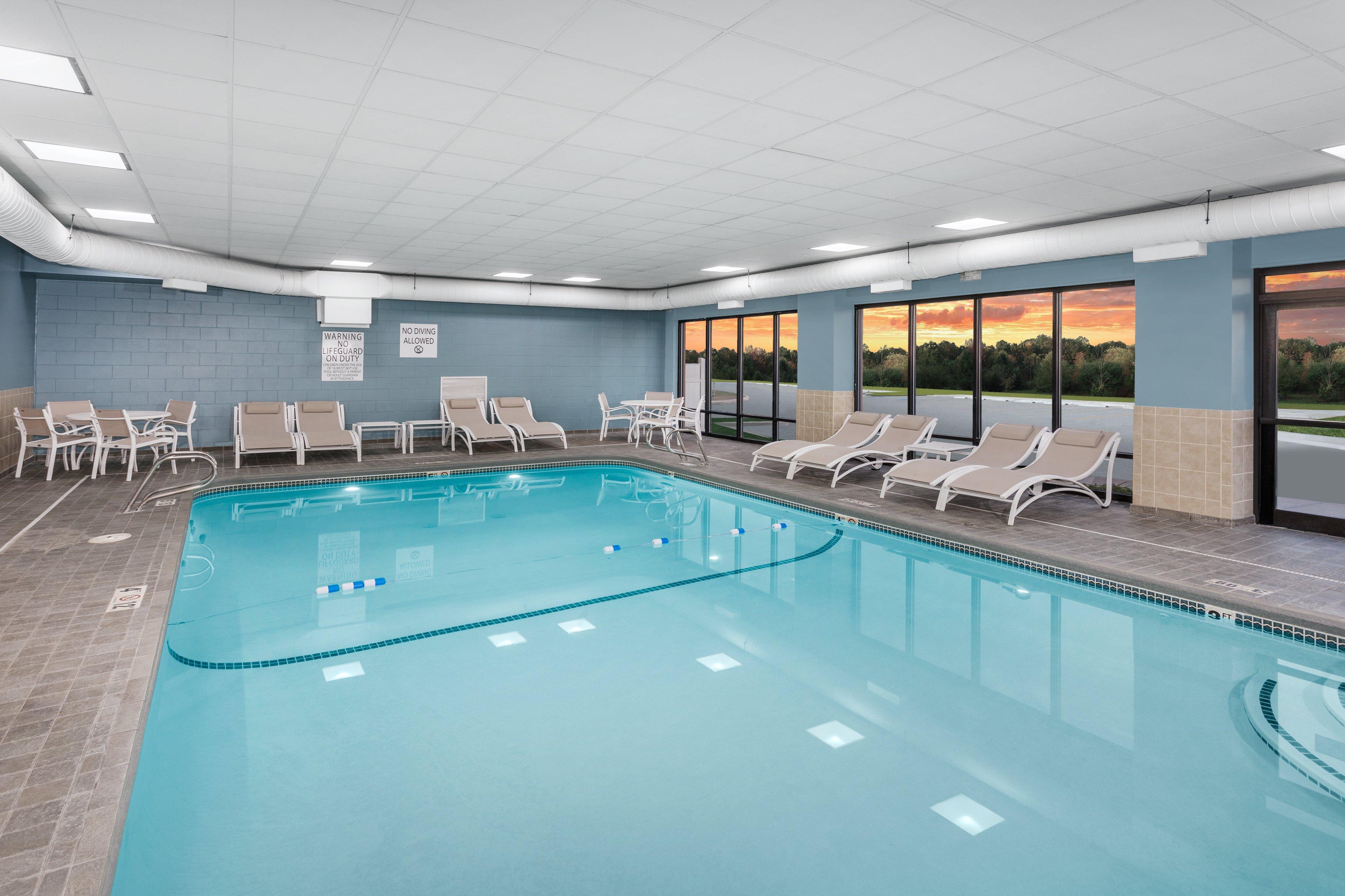Holiday Inn Express South Portland By Ihg Exterior photo