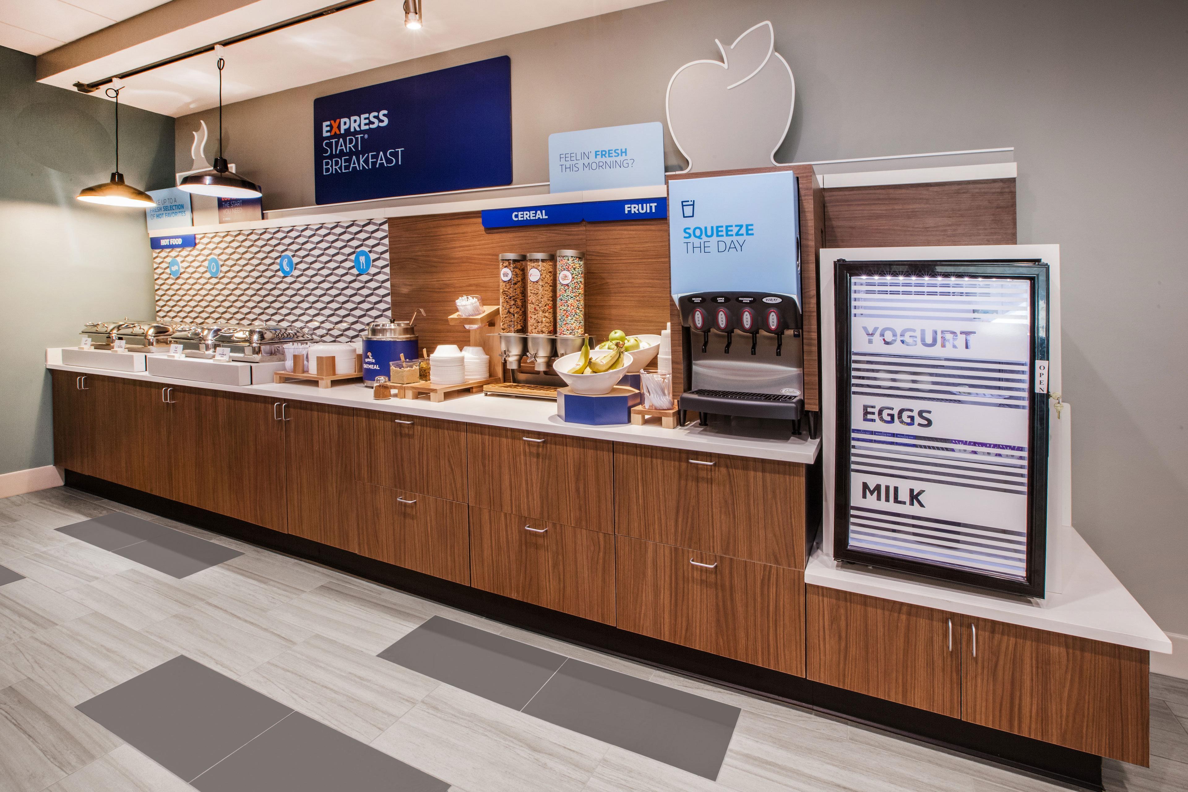 Holiday Inn Express South Portland By Ihg Exterior photo